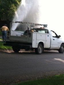 Dan Tanksley, employee for the City of Oakland, flushing out a fire hydrant. Photo Credit/Denise Gilliland, Editor and Chief, Kat Country Hub. 