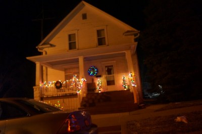 The first lighted house on display is mom's, Pauline Marr, in Oakland! Good job! Photo Credit/Denise Gilliland, Editor and Chief, Kat Country Hub.