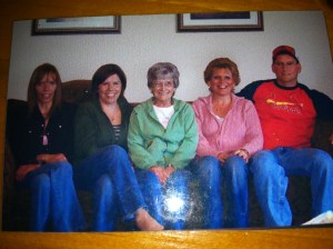 Angie, Kristi, Pauline, Denise and Jeff. Photo Courtesy of Denise Gilliland, Editor and Chief, Kat Country Hub.