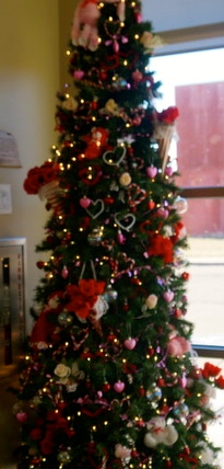 The Valentine's Day Tree at the Lyons Public Library. All Photo Credit/Denise Gilliland, Editor and Chief, Kat Country Hub.