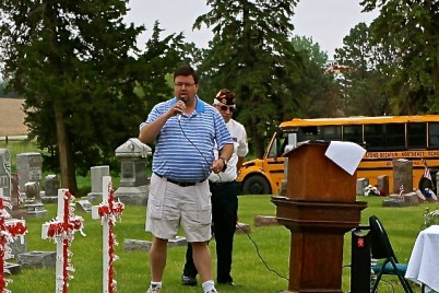 Mayor Fuston invites the public to the BBQ after the ceremony. Photo Credit/Denise Gilliland, Editor and Chief, Kat Country Hub.