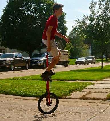 Quite a talent! Unicycle rider! Photo Credit/Denise Gilliland, Editor and Chief, Kat Country Hub.