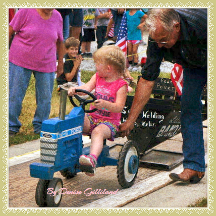 Little ones enjoyed riding a tractor pulling  a load behind them, seeing how far they could ride. All photos credit of Denise Gilliland, Editor and Chief, Kat Country Hub.