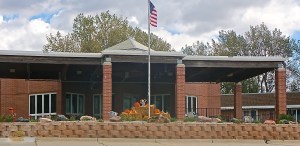 Oakland Heights celebrated it's 40th year with an open house yesterday. There was a great crowd on hand enjoying the day, and the refreshments. Congratulations to Oakland Heights! All photos credit of Denise Gilliland, Editor and Chief, Kat Country Hub.