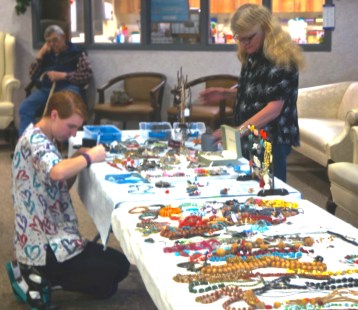 Oakland Heights held their annual bazaar providing shoppers with many items to buy for those on their shopping list. both photos credit of Denise Gilliland, Editor and Chief, Kat Country Hub. 
