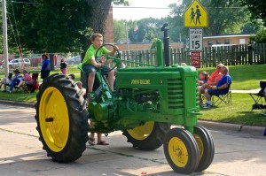 The parade is one of many events held each year over the 4th of July three-day weekend in Lyons. All photos credit of Denise Gilliland/Editor and Chief, Kat Country Hub. 