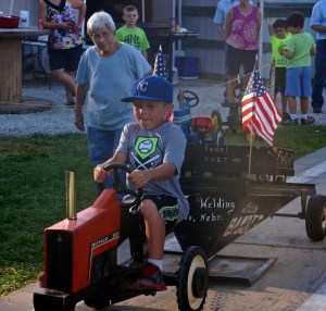 These kids can really peddle a tractor! All photos credit of Denise Gilliland/Editor and Chief, Kat Country Hub. 