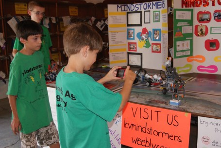 Mindstormers from the Logan Valley 4-H Club demonstrate at the Burt County Fair. Photo Credit/Mary Loftis.