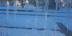 When the sun melted snow off our roof, it left behind some very long and pretty icicles. All photos credit of Denise Gilliland/Editor and Chief, Kat Country Hub. 